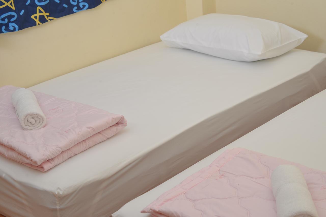Bankaikow Hostel กาญจนบุรี ภายนอก รูปภาพ